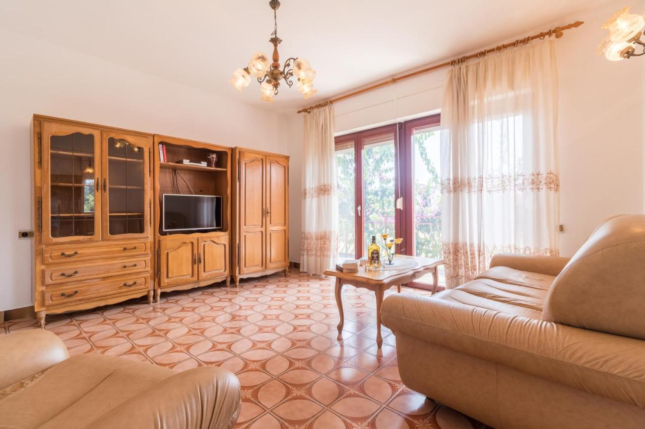 Apartments Ivica 1706 Ližnjan エクステリア 写真