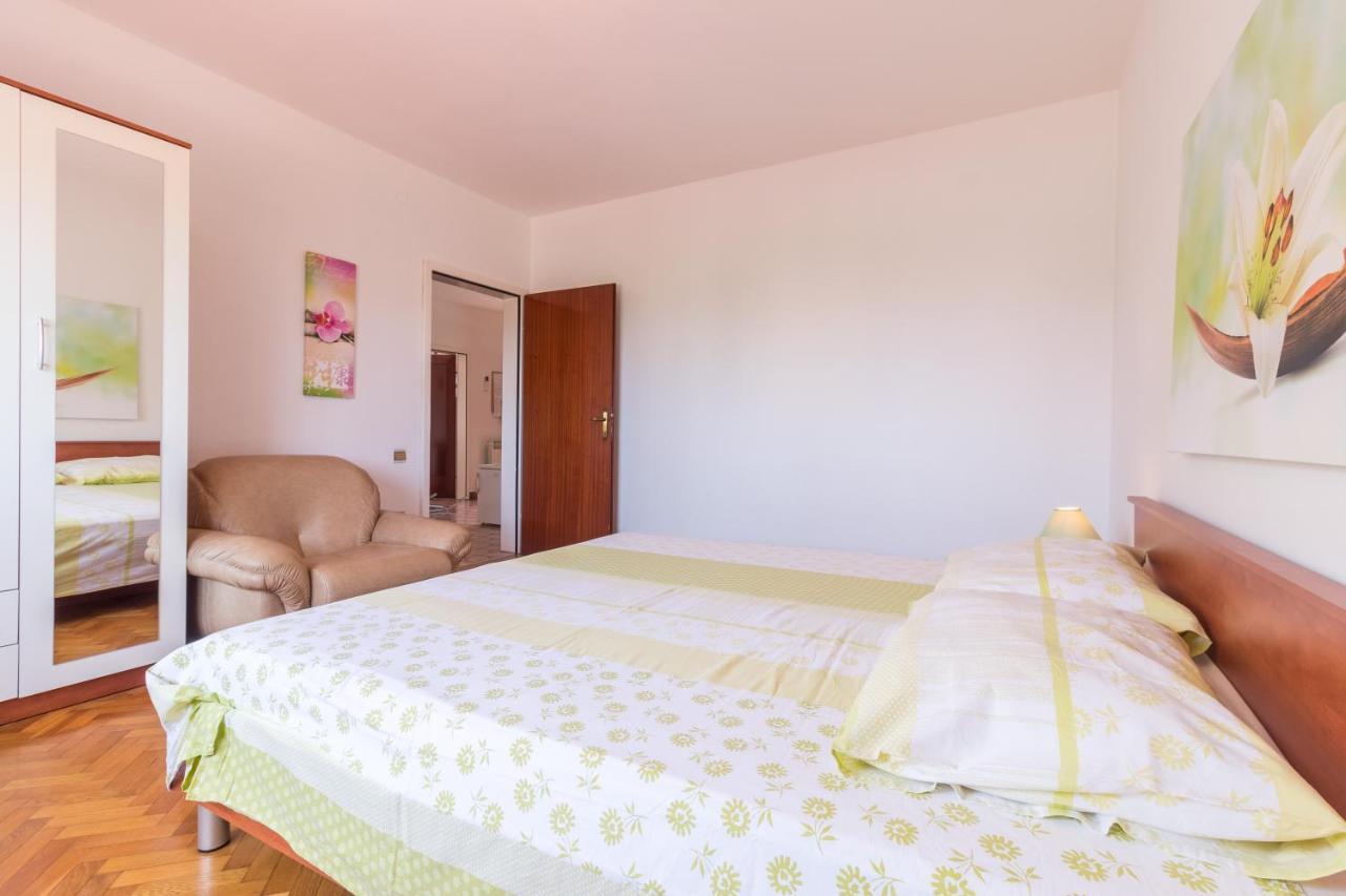 Apartments Ivica 1706 Ližnjan エクステリア 写真